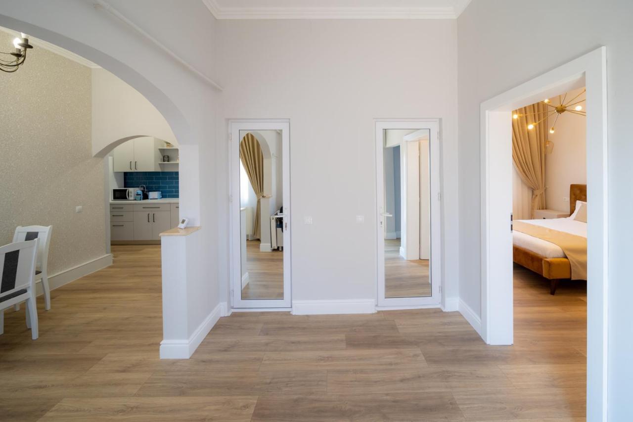 Bluesky Ultra-Central Premium Apartment Gran Varadino Esterno foto
