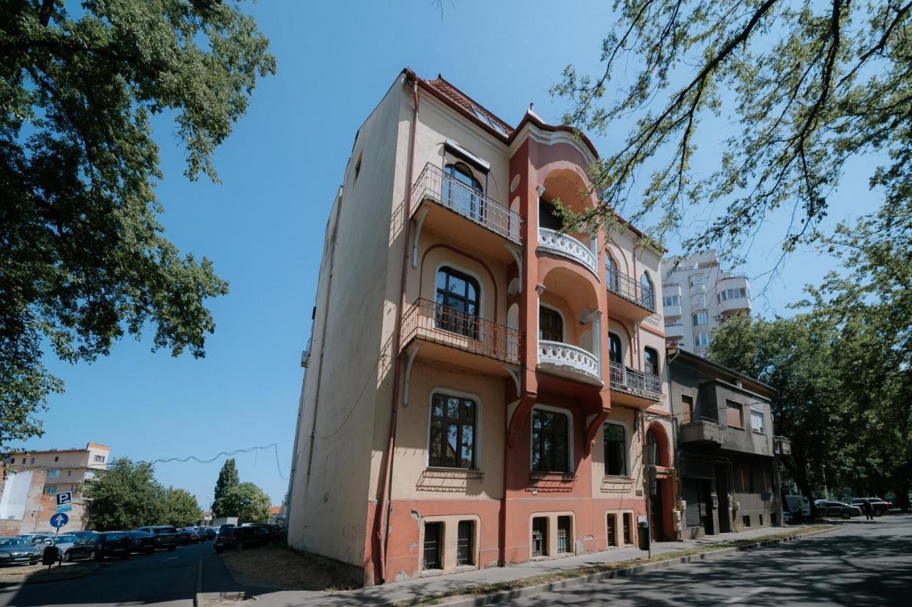 Bluesky Ultra-Central Premium Apartment Gran Varadino Esterno foto